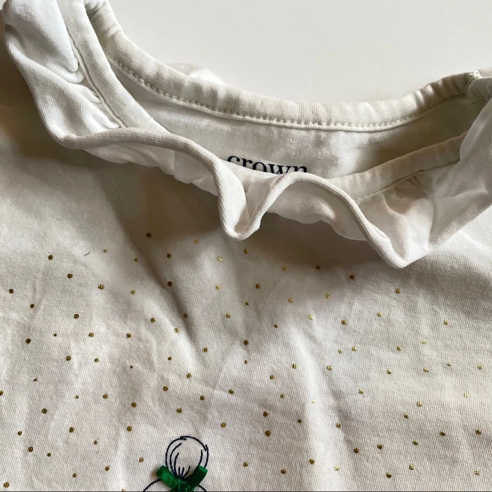 crown & ivy ruffle neck